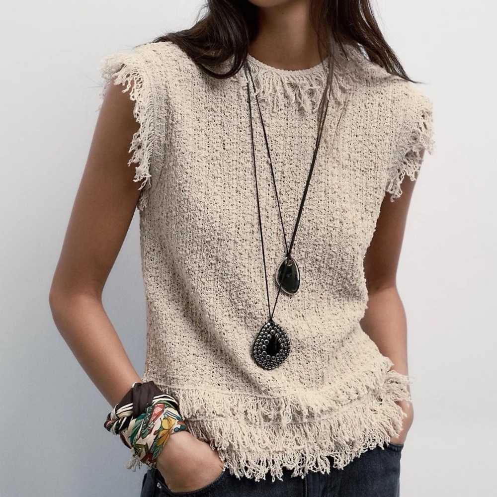 New Zara textured knit fringe vest in ecru - small